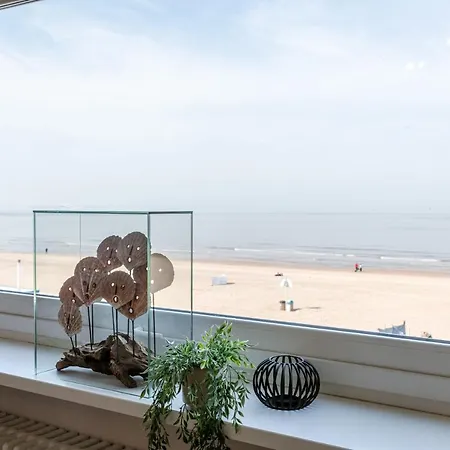 Charming With Frontal Seaview Ostende